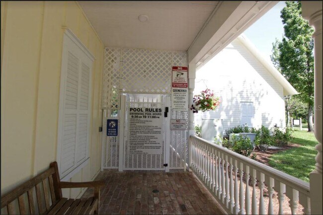 Building Photo - 239 Longview Ave