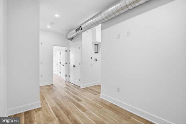 Building Photo - 349 N 62nd St