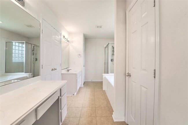 Building Photo - 9518 Denfield Ln