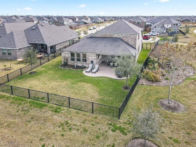 Building Photo - 2405 Arbor Edge Crossing