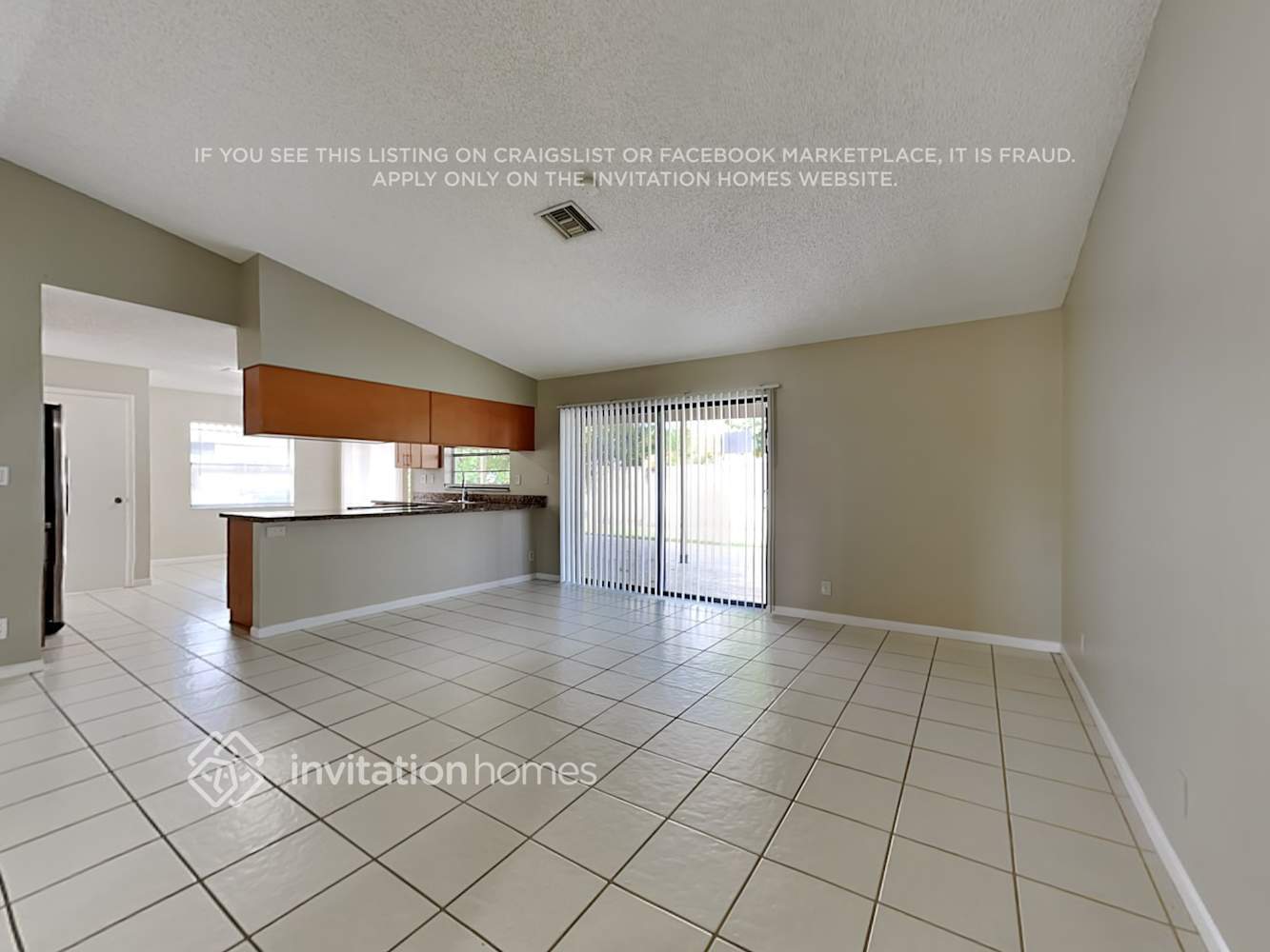 Building Photo - 21535 Chipmunk Ln