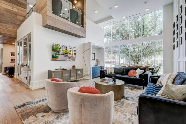 Building Photo - 1301 W Koenig Ln