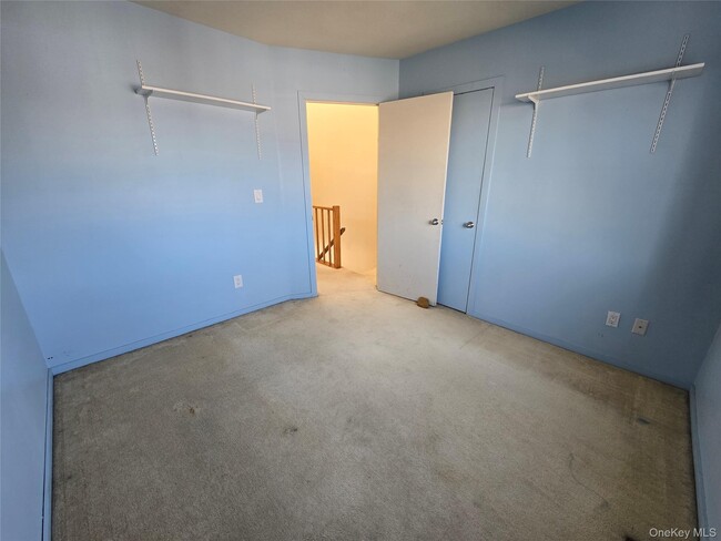 Building Photo - 220 Montauk Hwy