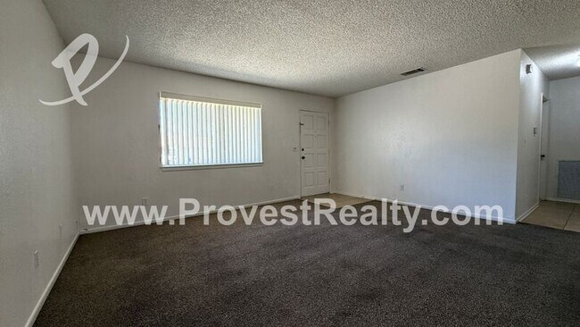 Building Photo - 12780 Redwing Rd