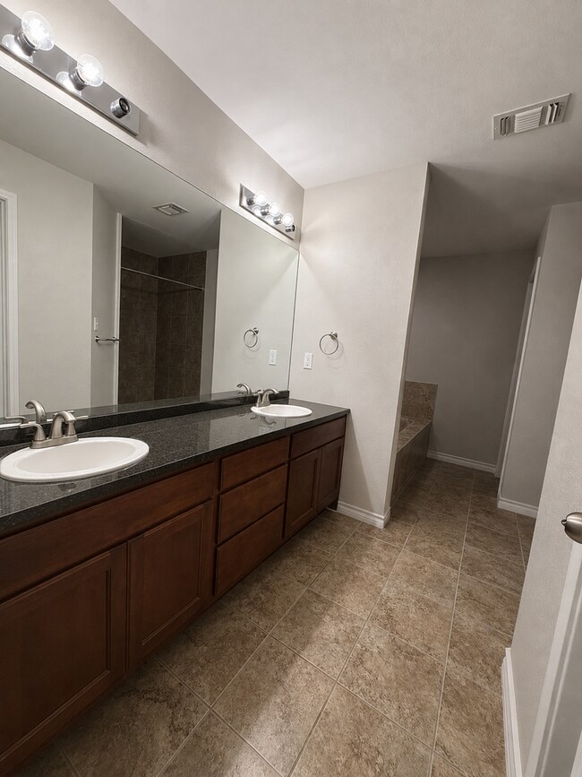 Building Photo - Elegant 3 bedroom, 2 bath home in PaulAnn COMING SOON!