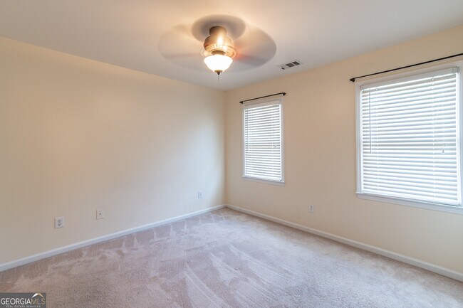 Building Photo - 651 Briarleigh Way