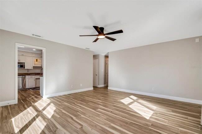 Building Photo - 1824 Roanoke Ave