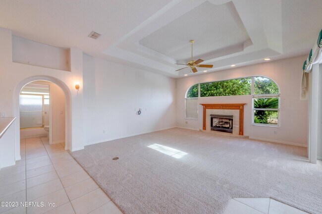 Building Photo - 13 Clear Ct