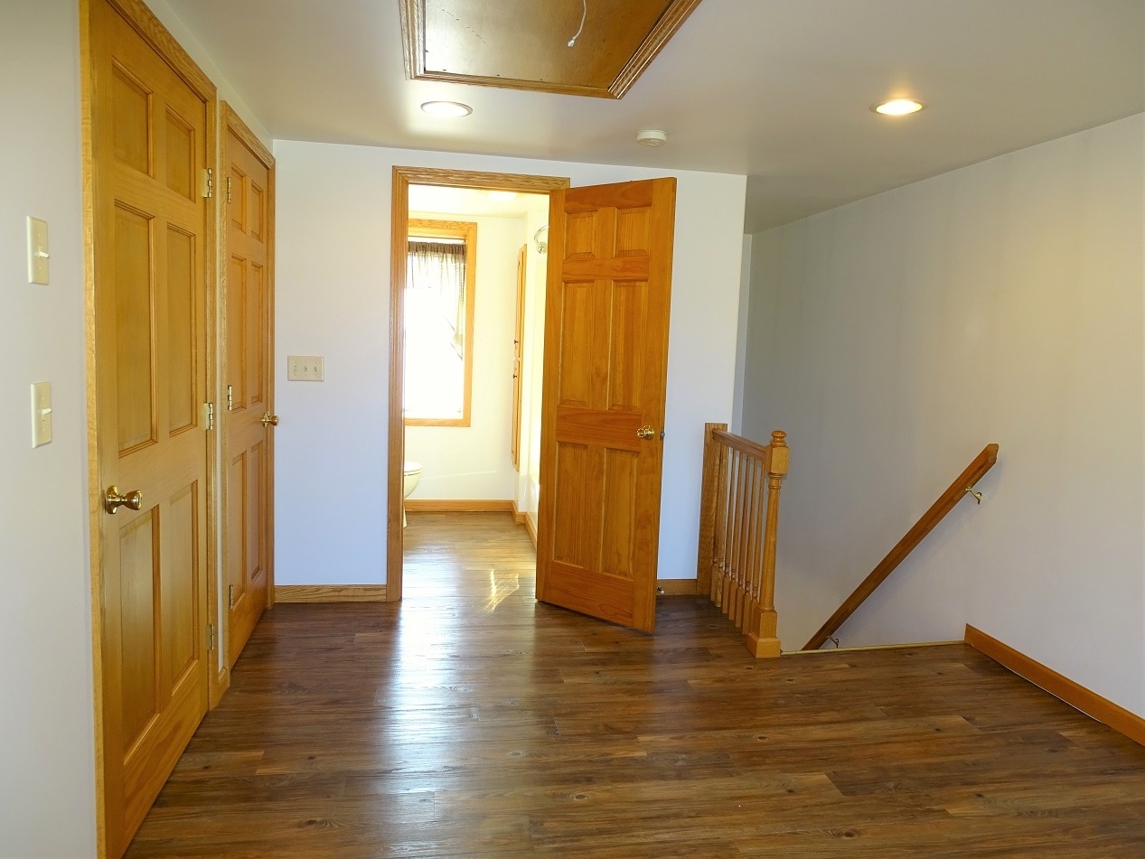 Building Photo - 454 Race Rd