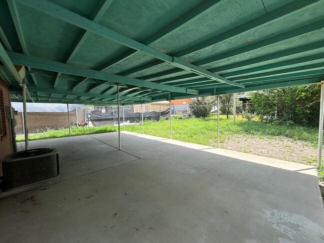 Building Photo - 115 Allen Dr
