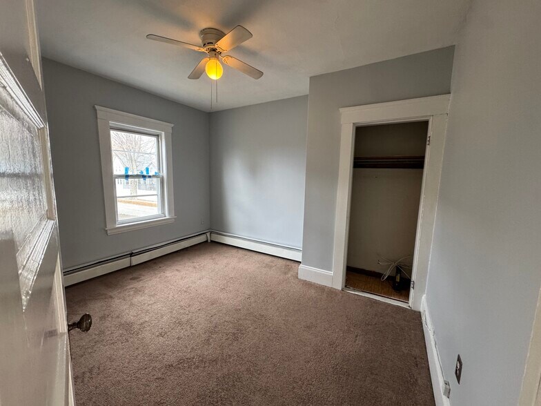 Building Photo - 41 Thorndike Rd