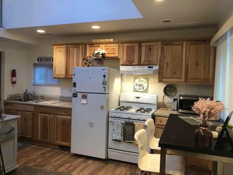 Building Photo - 2740 S Hacker Rd