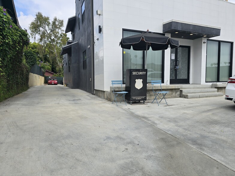 Building Photo - 1245 Crenshaw Blvd
