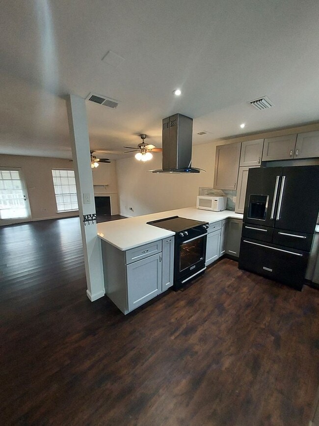 Building Photo - 4390 Stumberg Ln