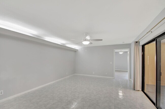 Building Photo - 4185 Turnberry Cir