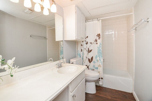 Building Photo - 4635 Wild Indigo St