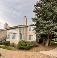 Building Photo - 2 Bedroom 1 Bath In Aurora Available NOW!!