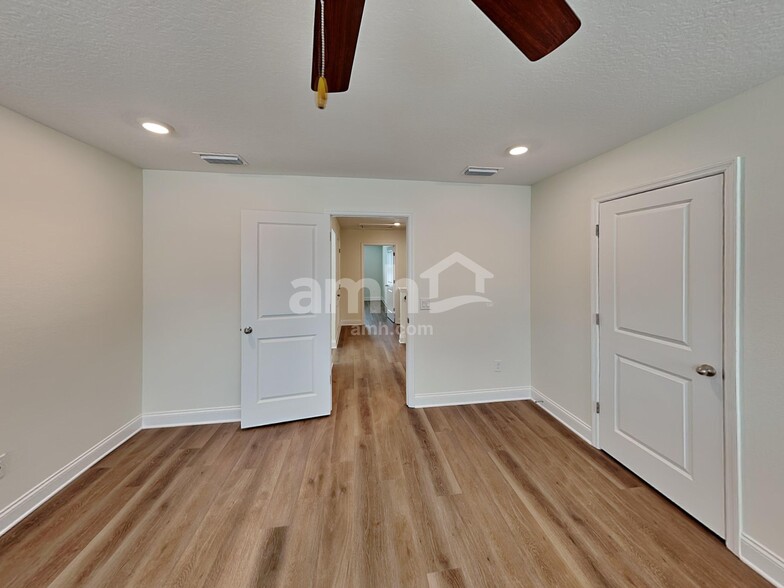 Building Photo - 1080 Grafton Ridge Dr