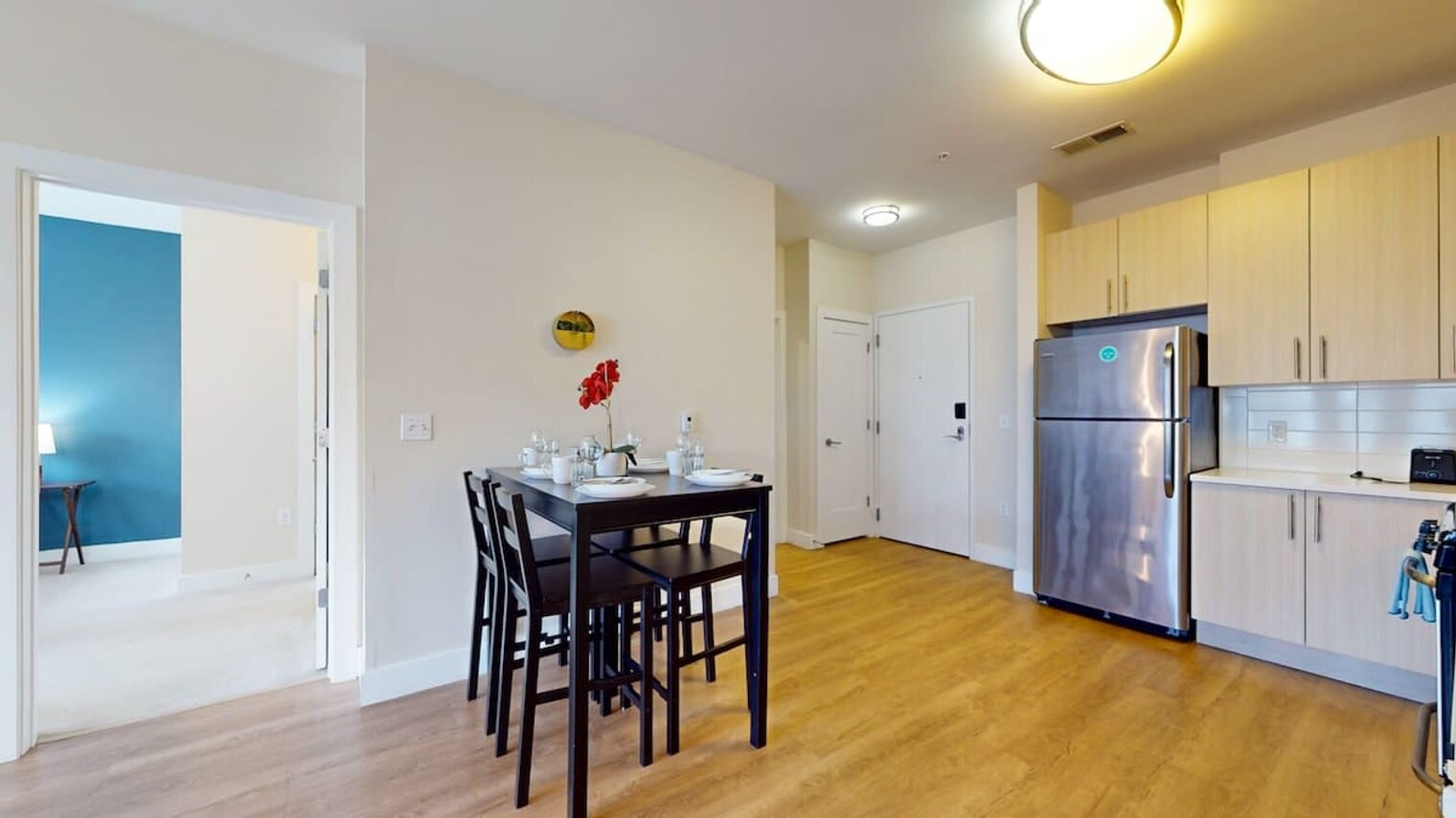 Building Photo - 545 Bedford St