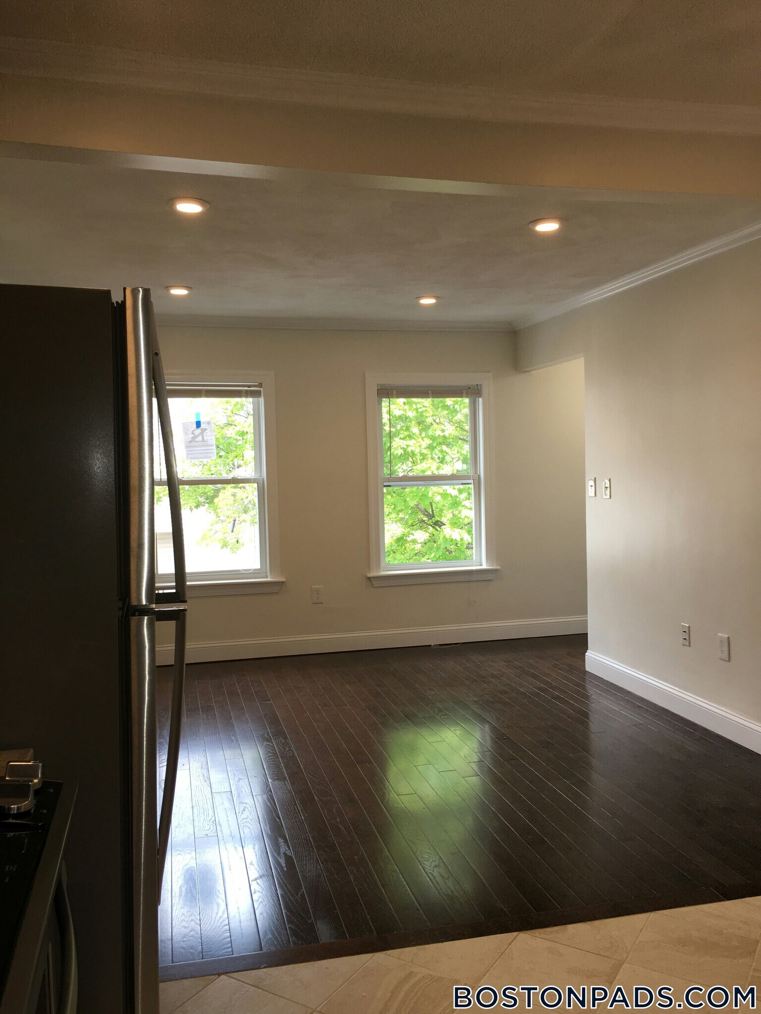 Building Photo - 130 Brooks St