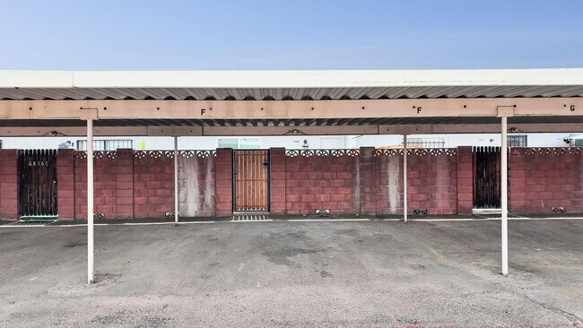 Building Photo - 6816 N 35th Ave