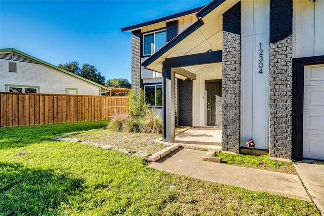Building Photo - 12304 Tipperary Cove
