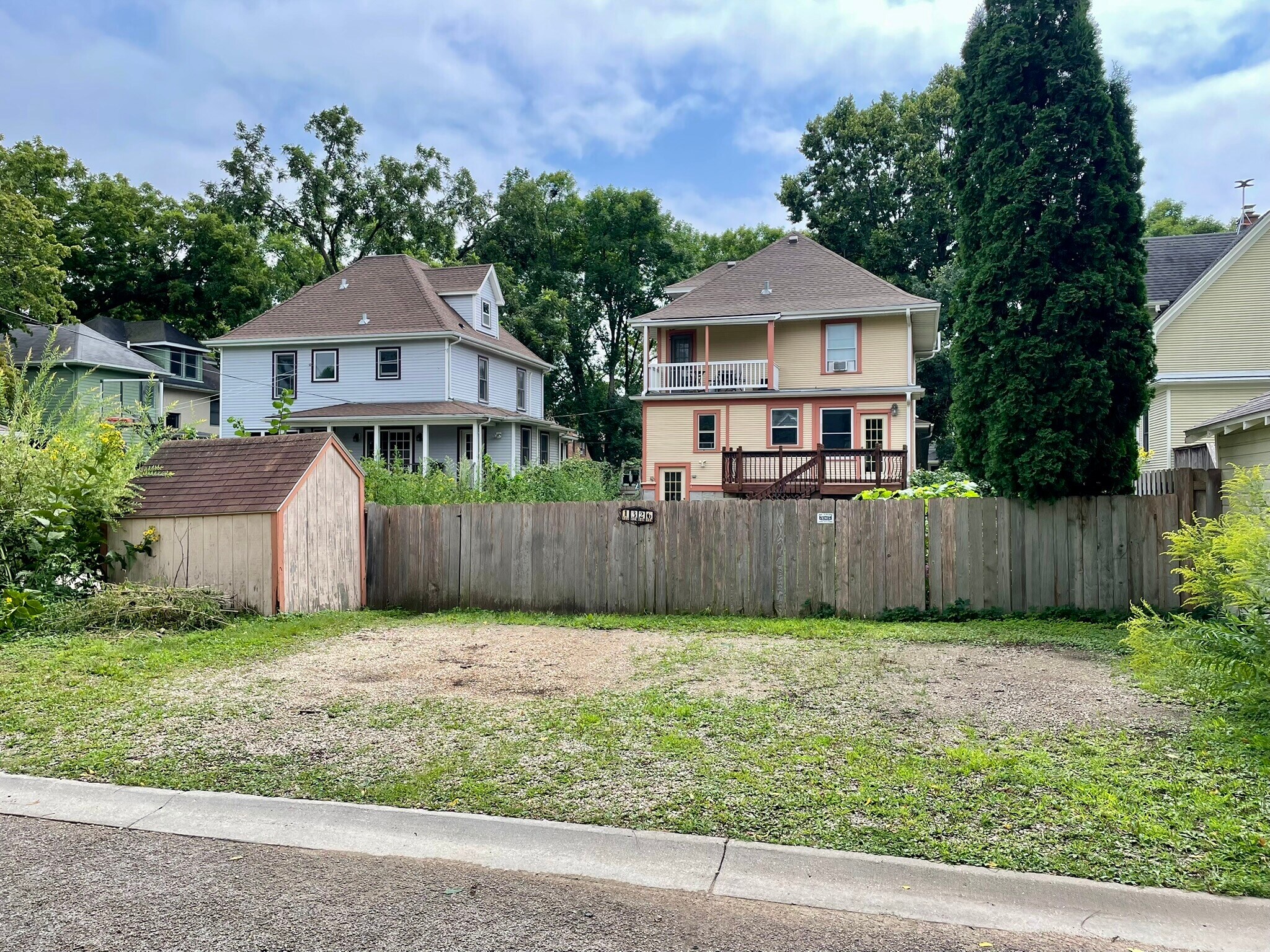 Building Photo - 1326 Vilas Ave