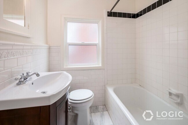 Building Photo - 1309 E 400 S
