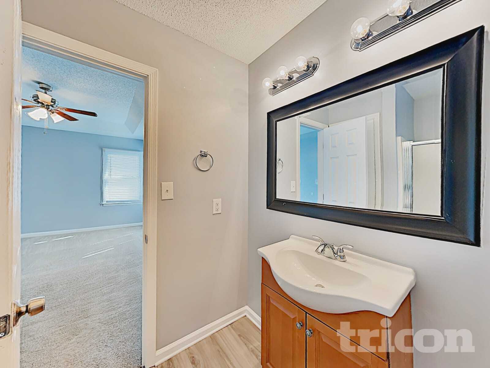 Building Photo - 4860 Country Cove Way