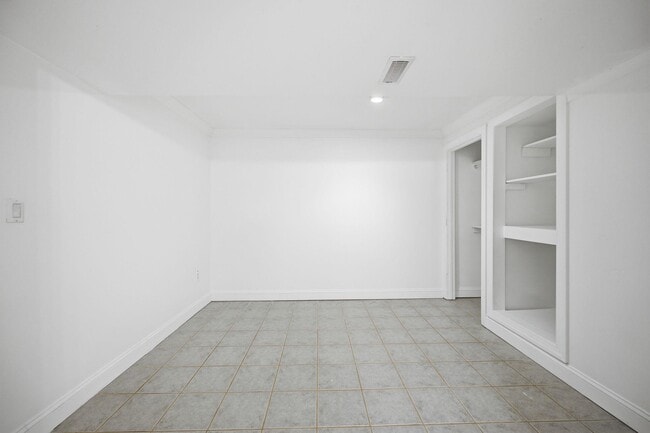 Building Photo - 28 Cherry Laurel Dr