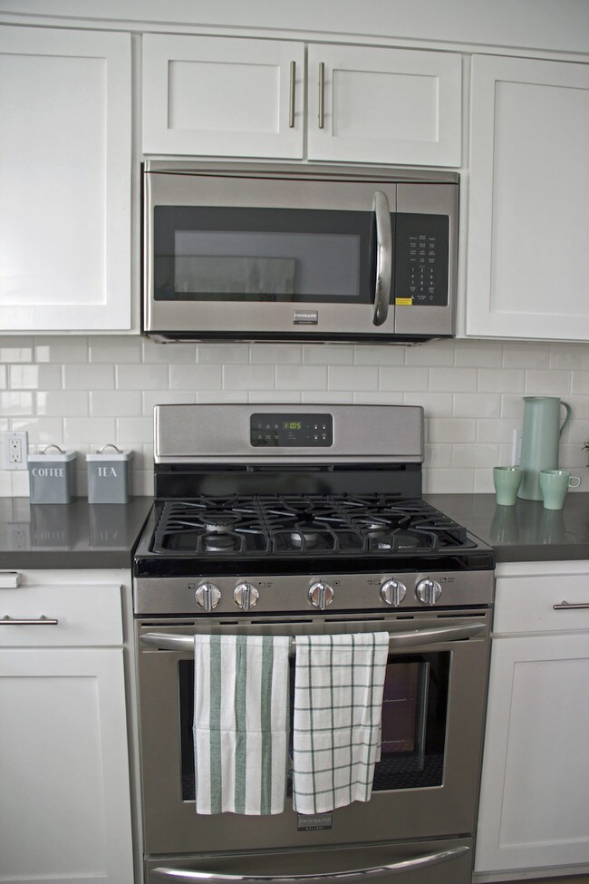 Building Photo - 5455 Inglewood Blvd