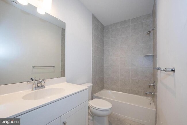 Building Photo - 220 Charles Ellis Dr