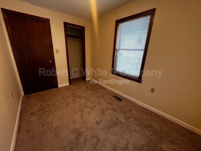 Building Photo - 92 Water St