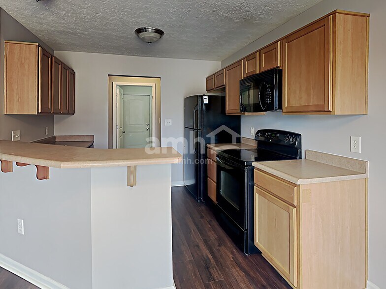 Building Photo - 7216 Burlat Ln