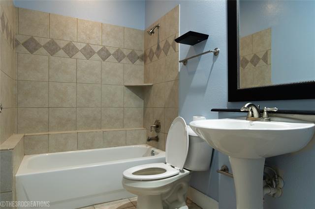 Building Photo - 500 Water's Edge Drive