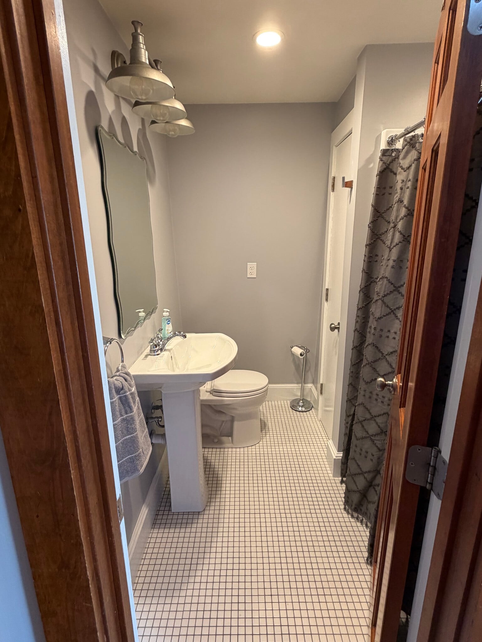 Bathroom - 134 Ridgewood Rd