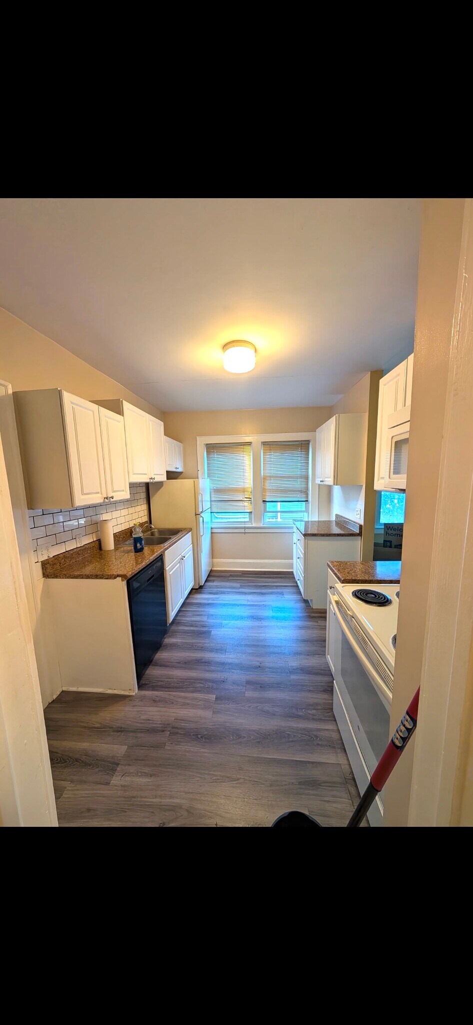 Building Photo - 1626 Grace Ave