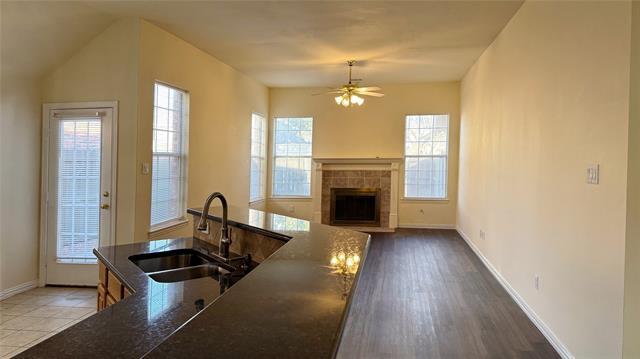 Building Photo - 405 Colony Dr