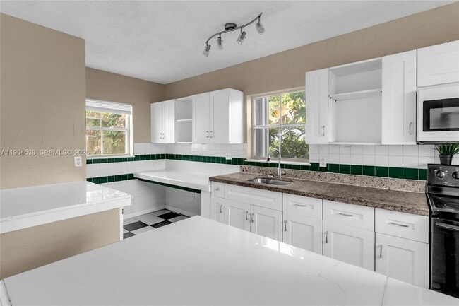 Building Photo - 27100 SW 121st Ct