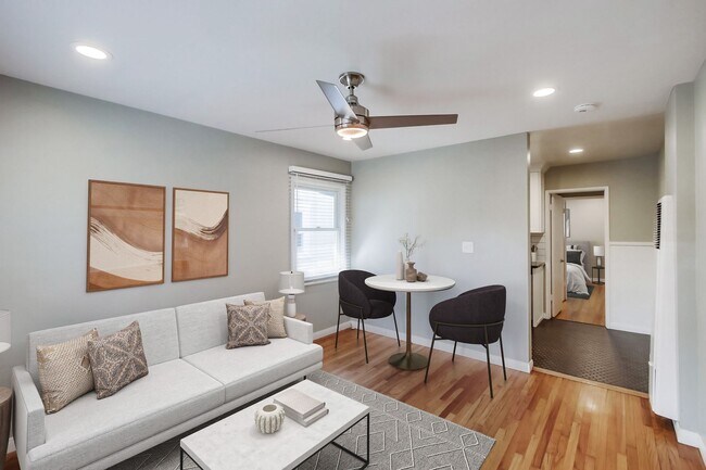 Building Photo - Alabama & Meade