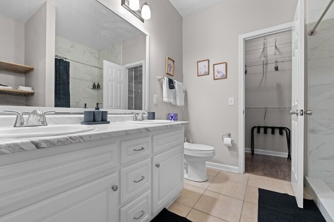 Building Photo - 1125A Southbend Drive