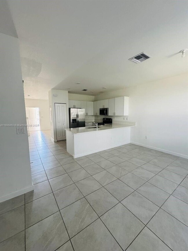 Building Photo - 11869 SW 246 Terrace