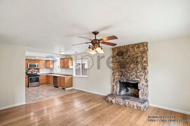 Building Photo - 808 Tremont Ct