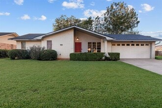 Building Photo - 504 Yale Pl