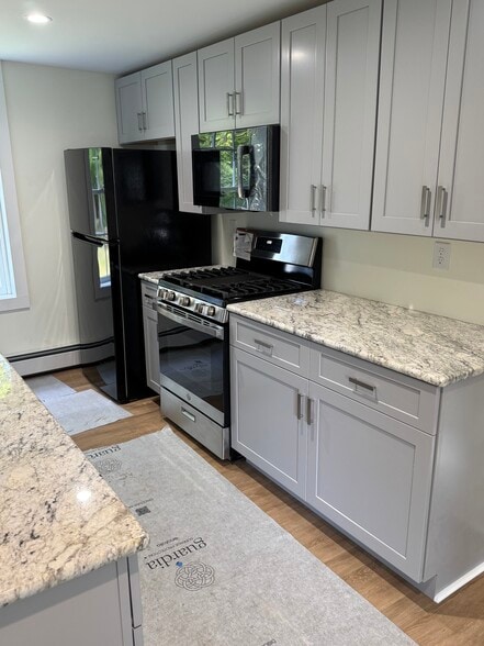 Kitchen - 274 Main St
