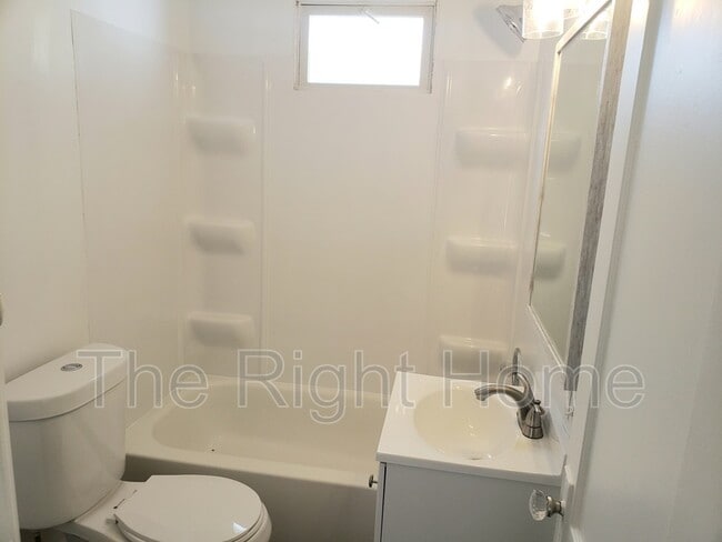 Building Photo - 8334 Izard St