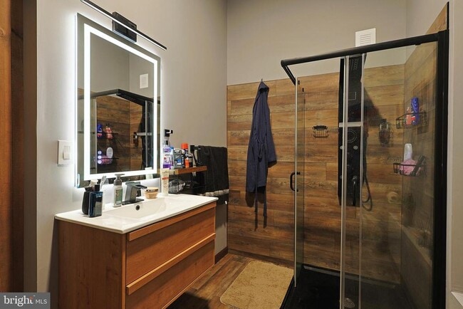 Building Photo - 761 Timberlake Dr