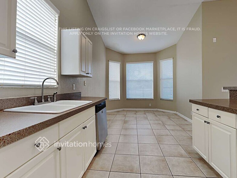 Building Photo - 5564 NW 57th Way