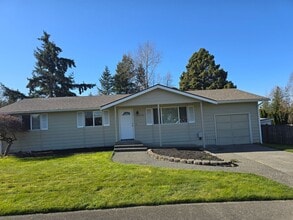 Building Photo - Newly renovated 3 bedroom rambler