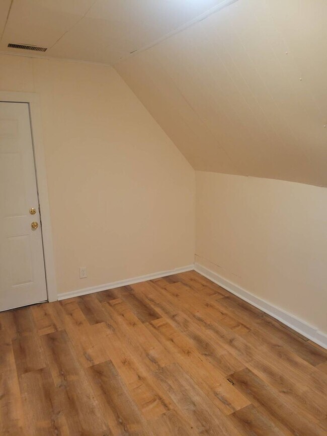 Building Photo - 1946 N 39th St